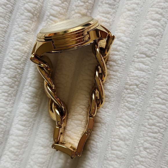 Michael Kors Gold tone Watch - BNWT - Picture 8 of 9